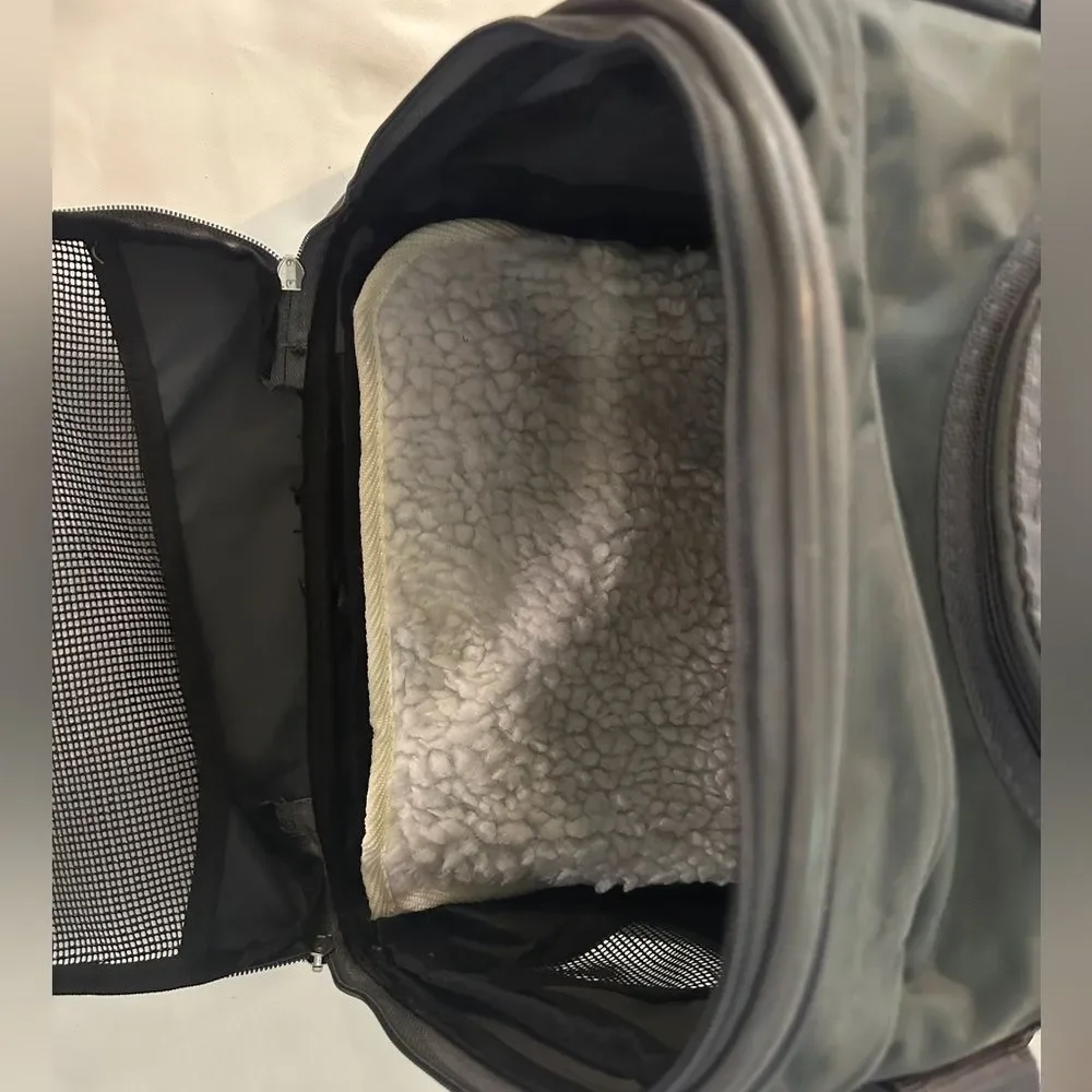 NIB!! Travel Pet Carrier, Airline Approved & Guaranteed On Board - Gray, Medium